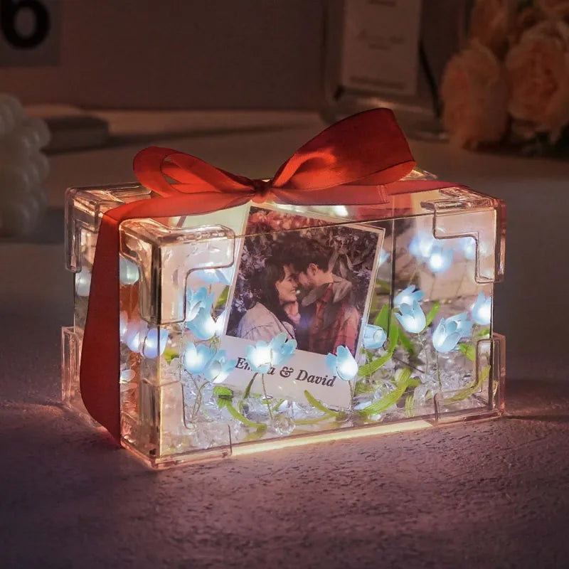 Gepersonaliseerde fotolamp met tulp en oneindigheidsspiegel – Cadeau met tekst