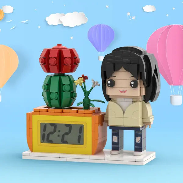 Cadeaus voor haar: gepersonaliseerde klok met bakstenen figuren, potplanten en bakstenen klok