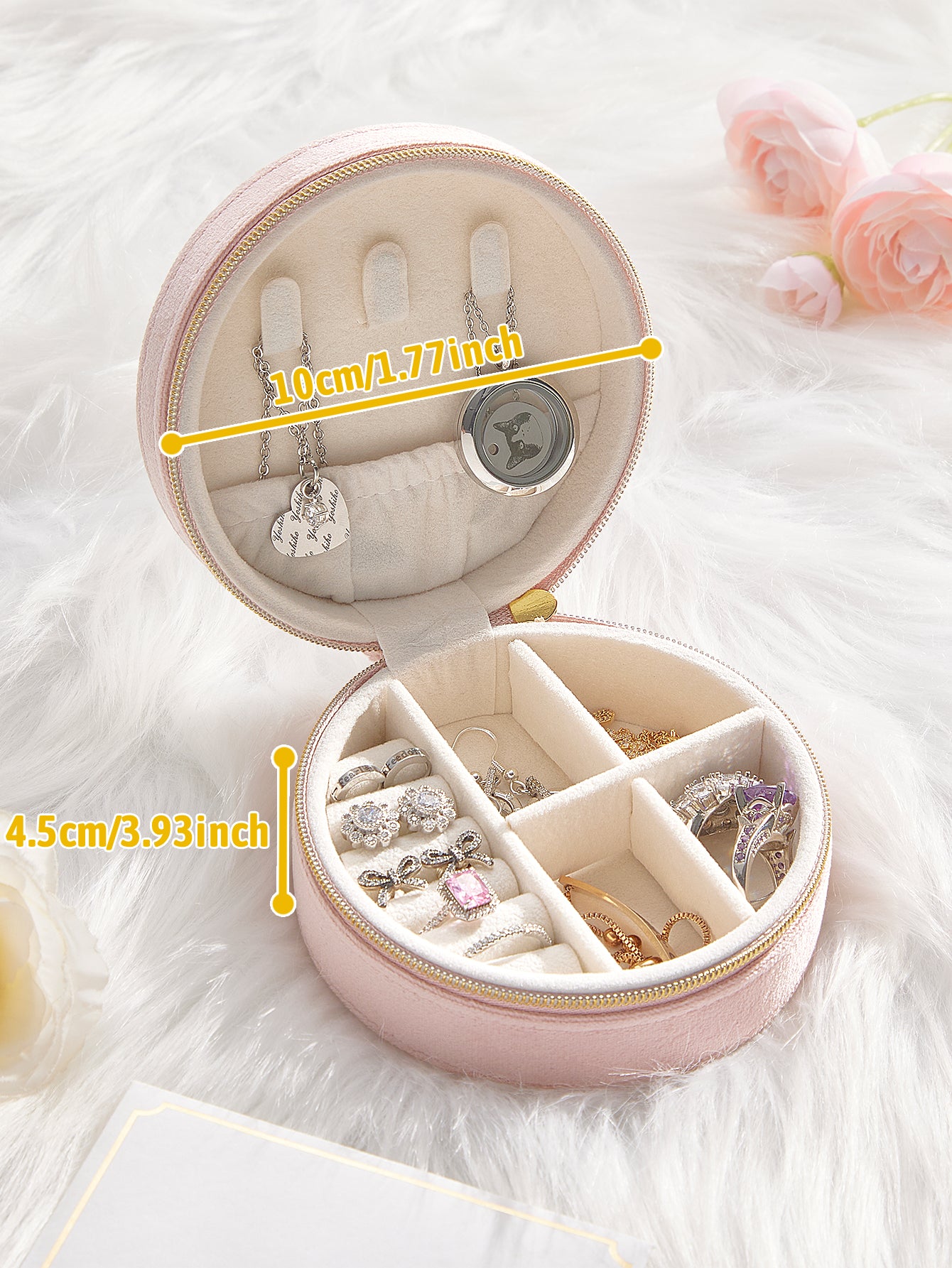 Custom Name Light Pink Round Velvet Jewelry Box – Birthday Wedding & Bridesmaid Gift