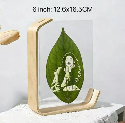 Personalized Photo on a Real Leaf – LED Light-Up Frame | Custom Nature Gift