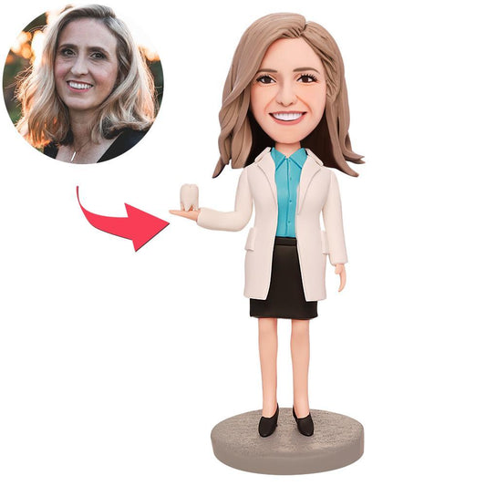 Aangepaste bobblehead voor vrouwelijke tandarts met gegraveerde tekst