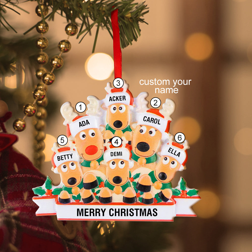 Gepersonaliseerde kerstversiering met aangepaste naam van een rendierfamilie