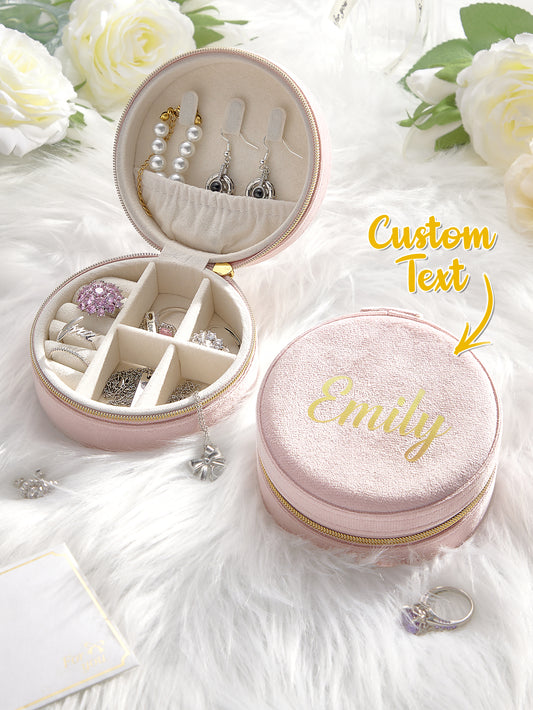 Custom Name Light Pink Round Velvet Jewelry Box – Birthday Wedding & Bridesmaid Gift