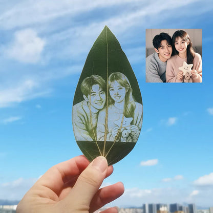 Personalized photo on a real leaf in an LED light-up frame, a custom nature gift by Mini Brick Custom.