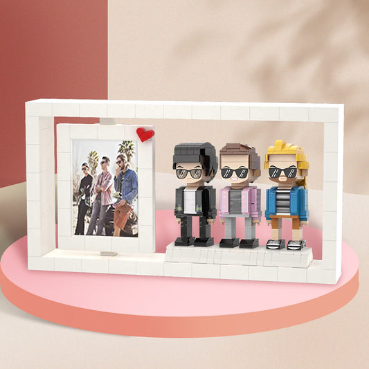 Marco de fotos de figuras de ladrillos personalizables de cuerpo completo para 3 personas, bloques de partículas pequeñas, regalo creativo para chicos geniales.