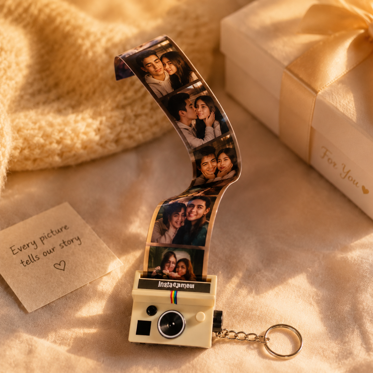 Personalized Photo Film Camera Keychain – Mini Camera with 5–10 Photos